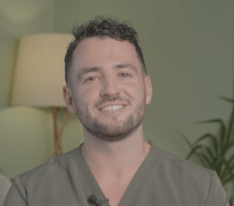 Team with new uniform (2)